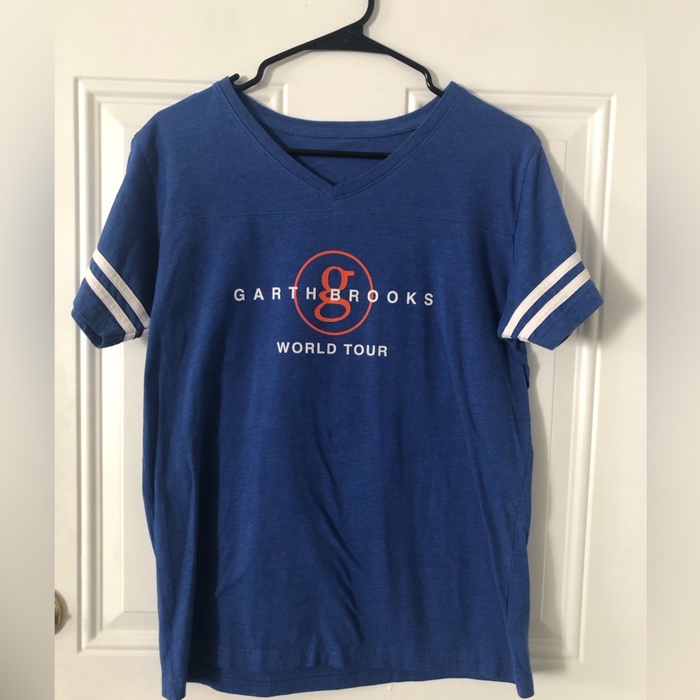 Blue Garth Brooks World Tour women’s size Large T-Shirt